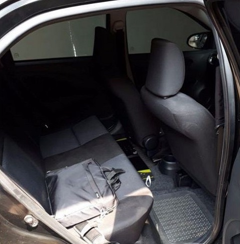 Ruang kaki penumpang belakang Toyota Etios Valco