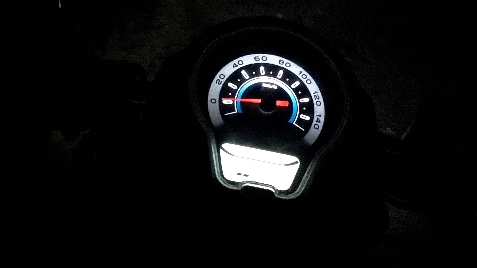 Nyala instrument speedometer Honda Scoopy terbaru saat malam